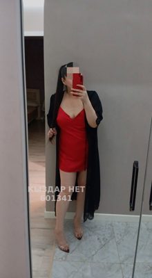 Фотография L A R A целуй как будто любишь